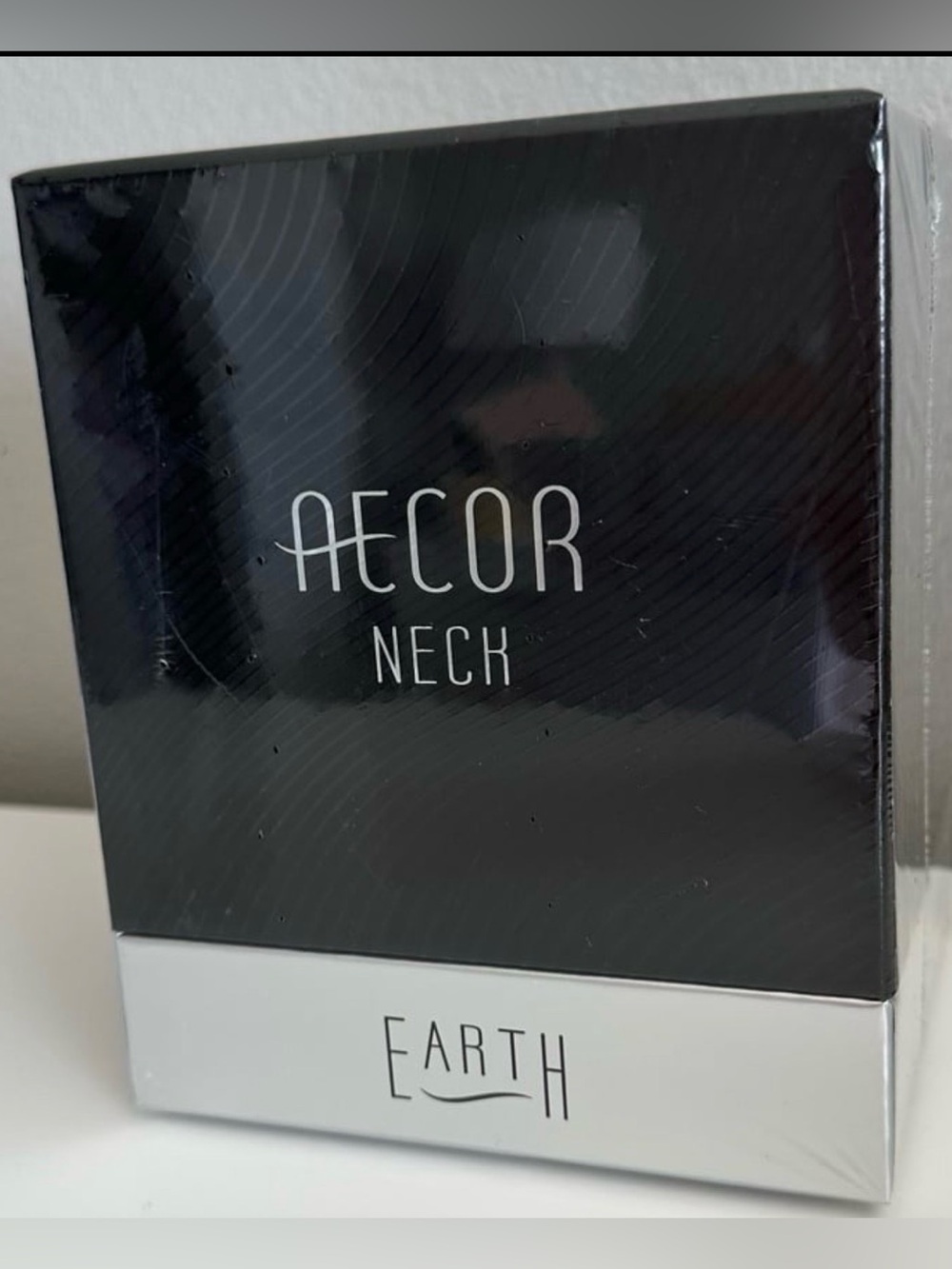 New Sealed in Box Aecor Neck Anti Aging Neck Toning Device